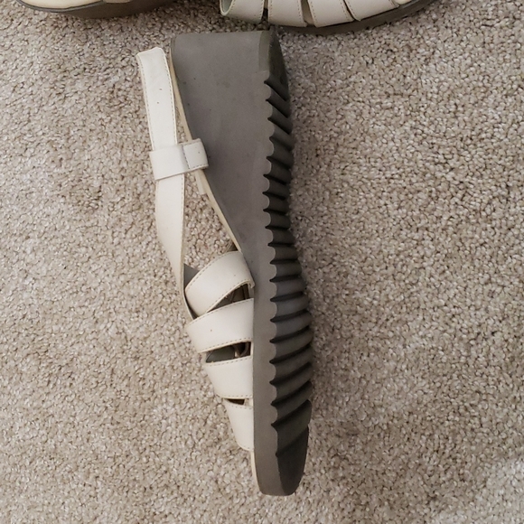 Red Cross Shoes - Picture 2 of 2